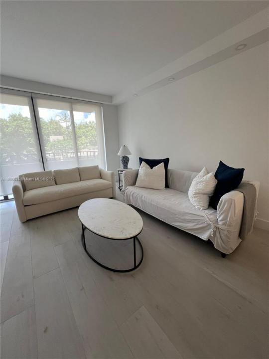 251 Crandon Blvd 202, Key Biscayne, Florida 33149