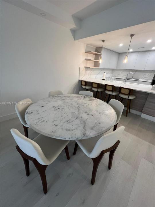 251 Crandon Blvd 202, Key Biscayne, Florida 33149
