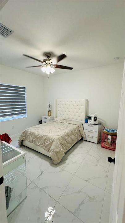 3161 NW 69th St, Miami, Florida 33147, Stati Uniti