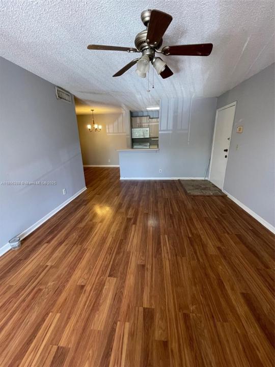 10717 Cleary Blvd 207, Plantation, Florida 33324, USA