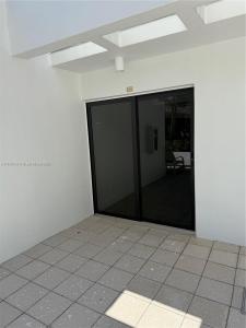 20281 E Country Club Dr CAB19, Aventura, Florida 33180, USA