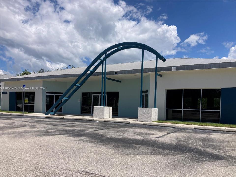 18336 MURDOCK CIRC, Port Charlotte, Florida 33948, USA
