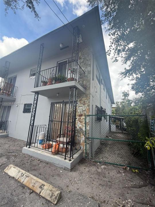 414 SW 15th Ave, Miami, Florida 33135