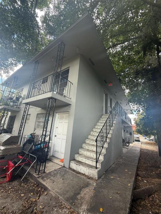 414 SW 15th Ave, Miami, Florida 33135