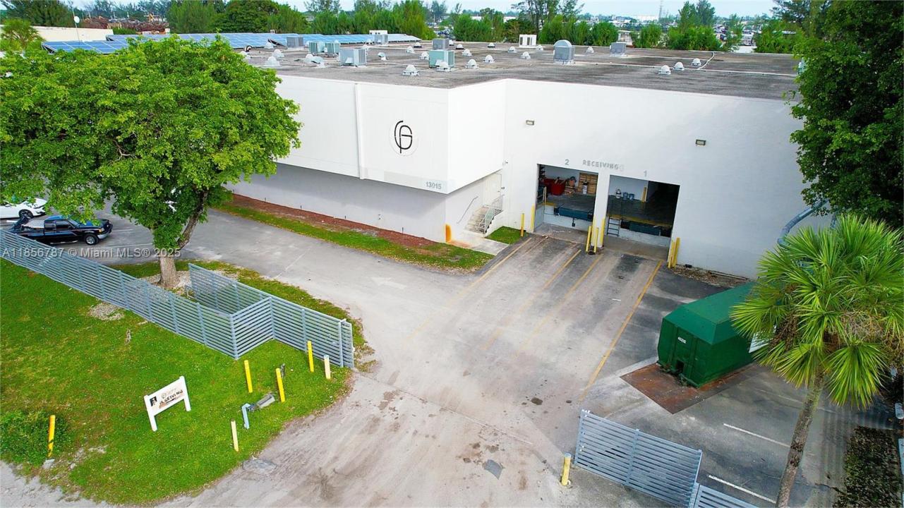 13015 NW 38th Ave, Opa-Locka, Floride 33054, États-Unis