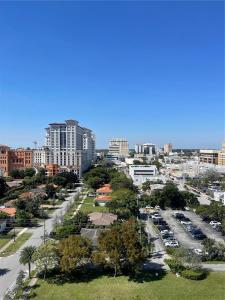 2351 Douglas Rd 1208, Miami, Florida 33145, USA