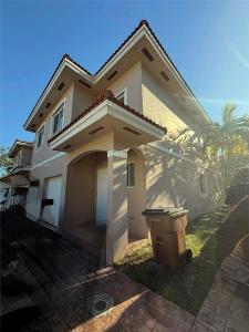 1540 NW 45th St 1-4, Deerfield Beach, Florida 33064, USA