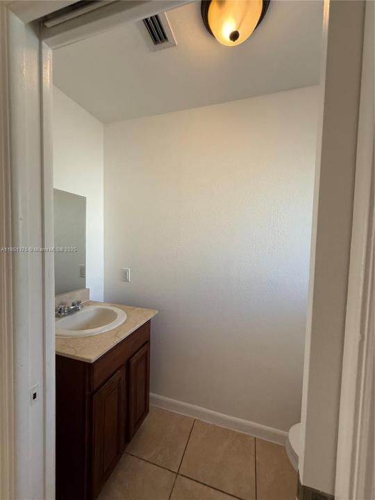 1540 NW 45th St 1-4, Deerfield Beach, Florida 33064, USA