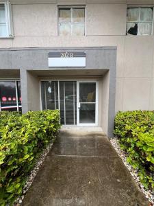 13405 SW 128th St 202, Miami, Florida 33186, USA
