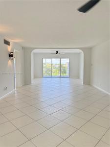 250 John F Kennedy Drive Ph 7, Atlantis, Florida 33462, USA