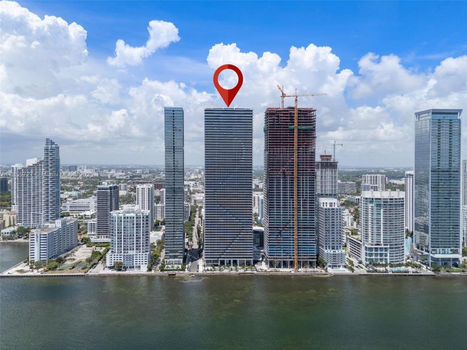 700 NE 24th 1806, Miami, Florida 33137