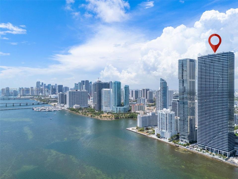 700 NE 24th 1806, Miami, Florida 33137