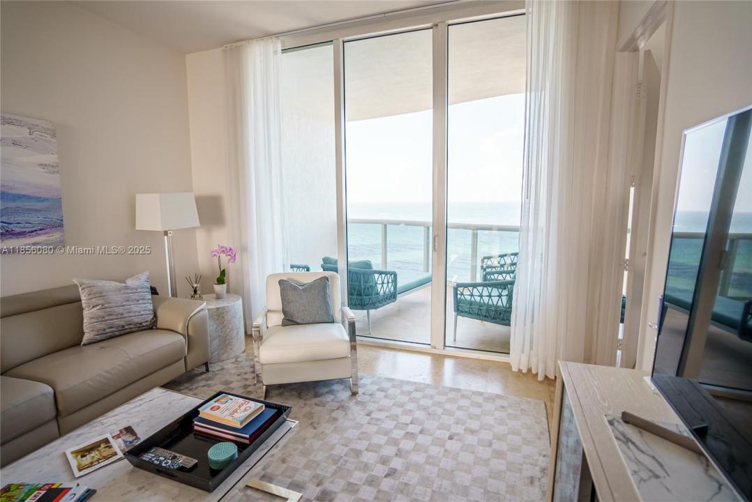 15901 Collins Ave 1104, Sunny Isles Beach, Florida 33160