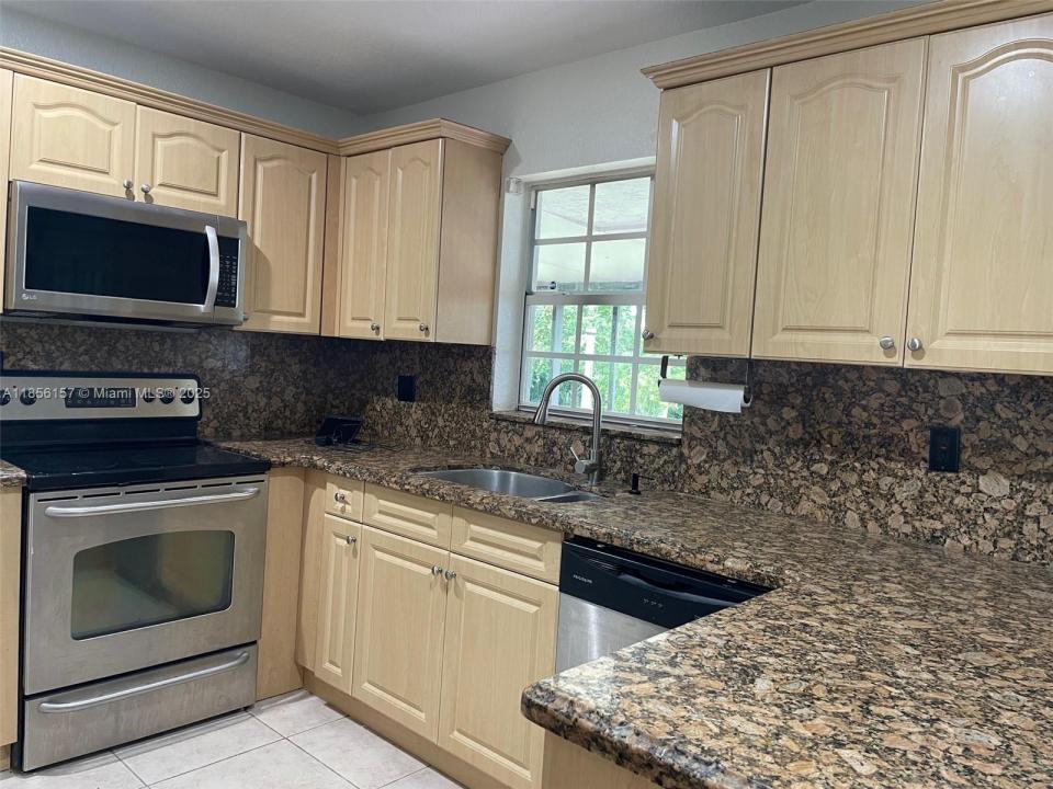 14330 SW 71st Ln, Miami, 佛羅里達州 33183, 美國