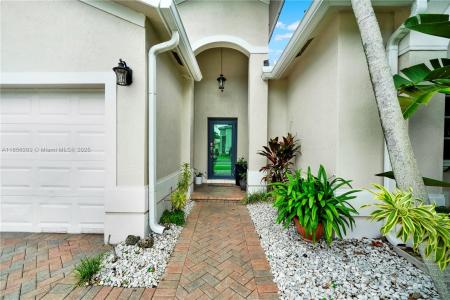 15577 SW 138th Ter, Miami, Florida 33196, USA
