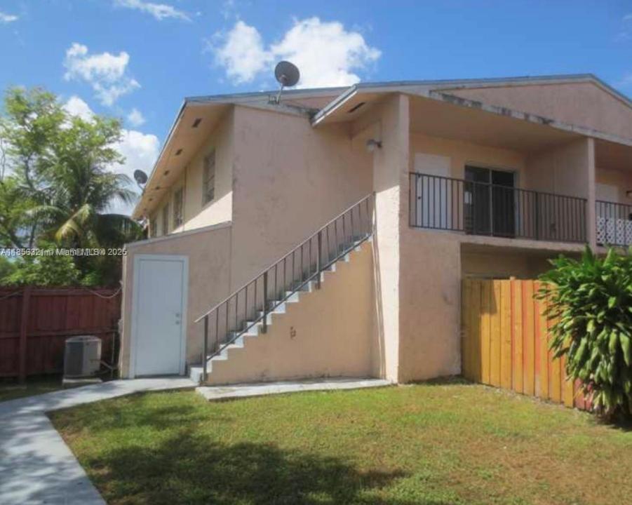 15665 SW 82nd Cir Ln 4-4, Miami, Florida 33193