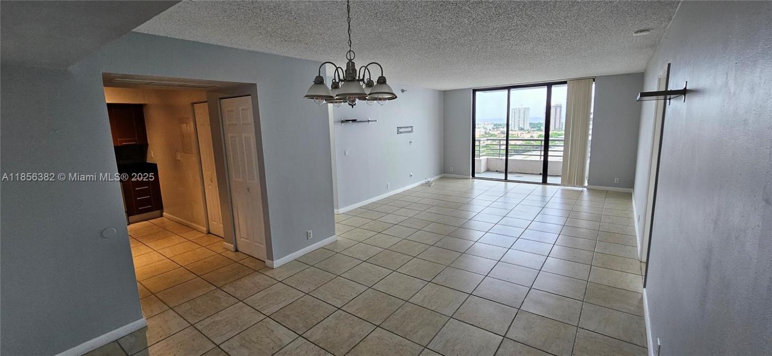 3300 NE 191st St PH8, Aventura, Florida 33180, USA