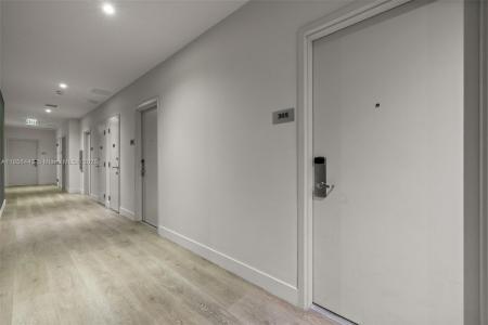 239 SW 9th ST 305, Miami, Florida 33130, USA