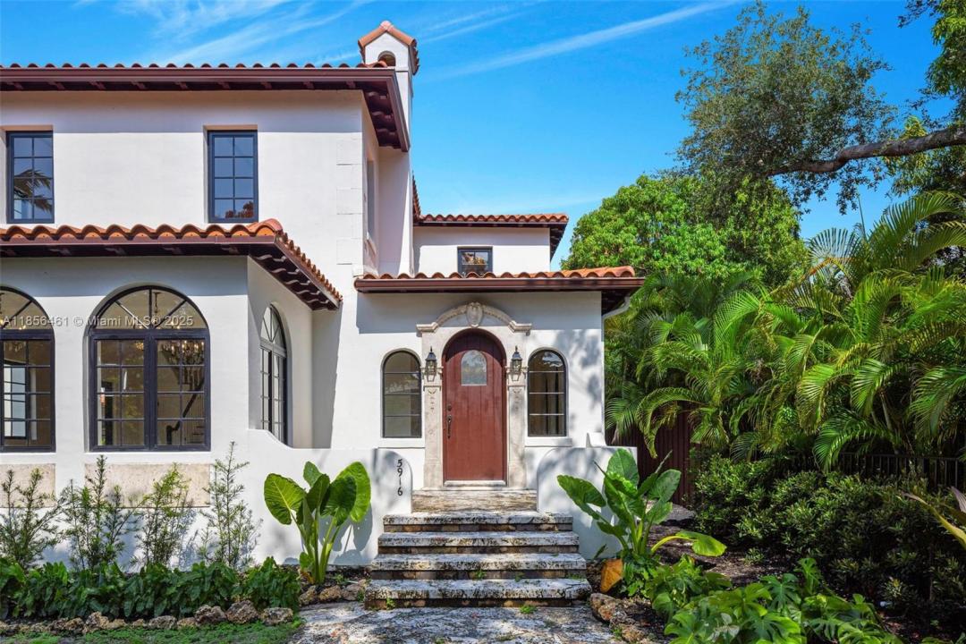 5916 NE 6 AV, Miami, Florida 33137