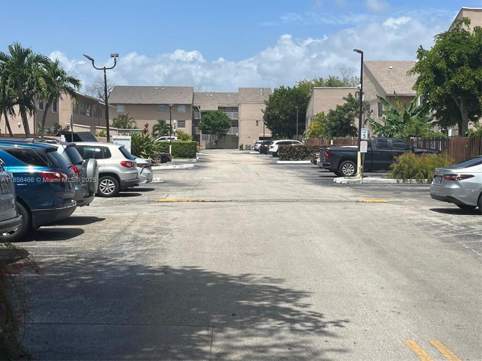 8420 SW 154th Cir Ct 523, Miami, Florida 33193, HOA KỲ
