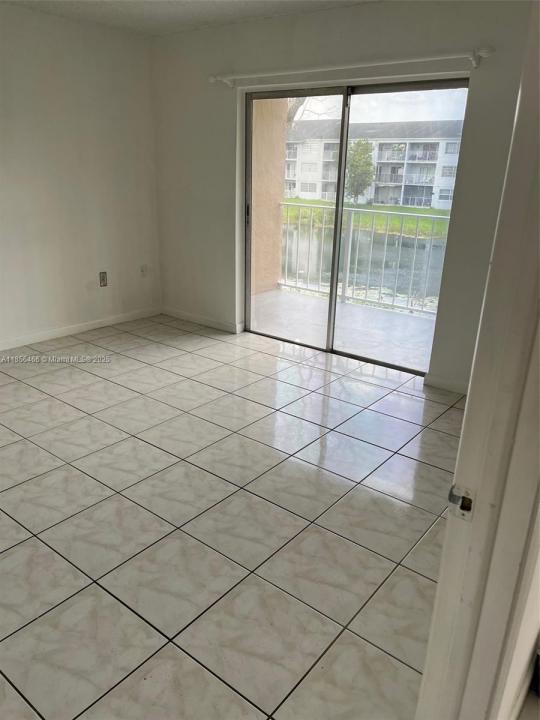 8420 SW 154th Cir Ct 523, Miami, Florida 33193, HOA KỲ