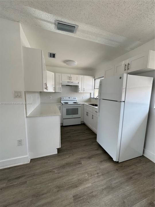 5491 W 24th Ave 38, Hialeah, 佛罗里达州 33016, 美国
