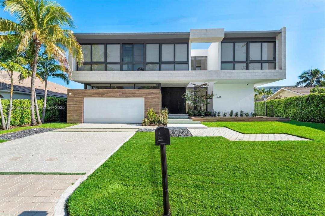 418 Sunset Dr, Hallandale Beach, Флорида 33009, Соединенные Штаты