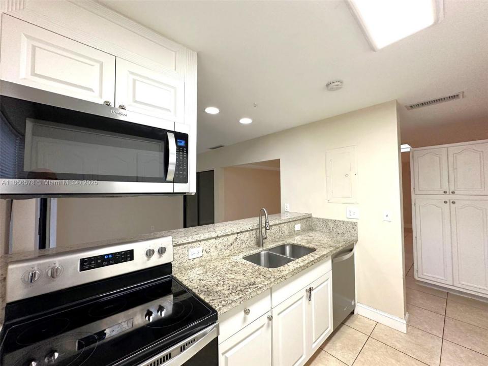 6731 Kingsmoor Way, Miami Lakes, 佛羅里達州 33014, 美國
