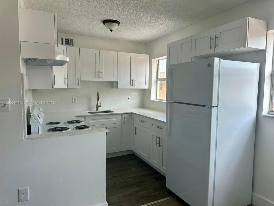 5441 W 24th Ave 40, Hialeah, 佛罗里达州 33016, 美国