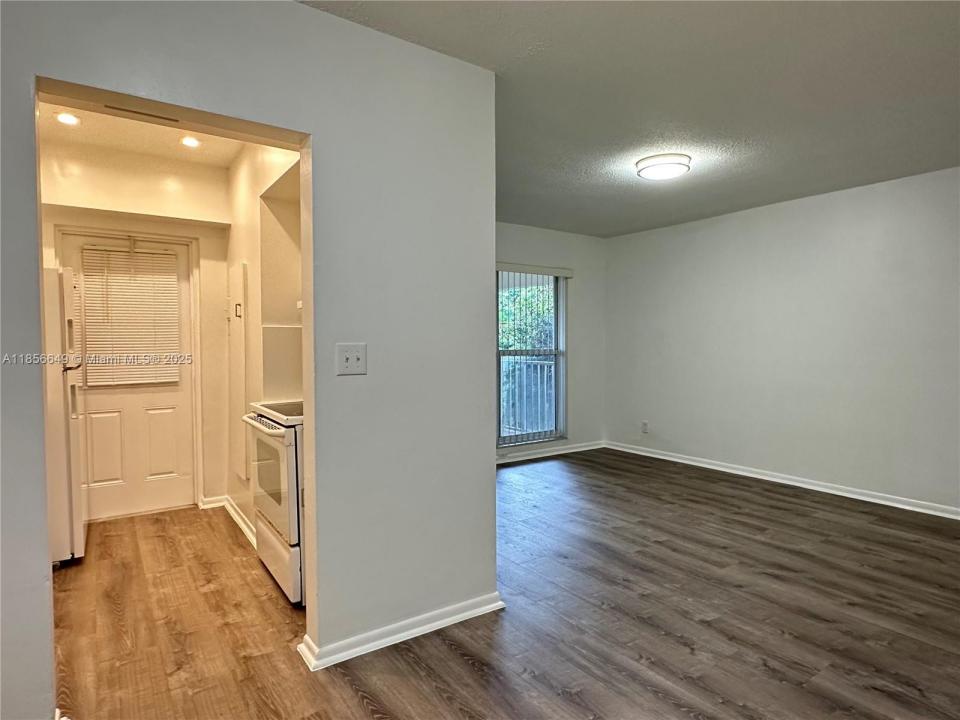 2822 Van Buren St 208, Hollywood, Florida 33020, HOA KỲ