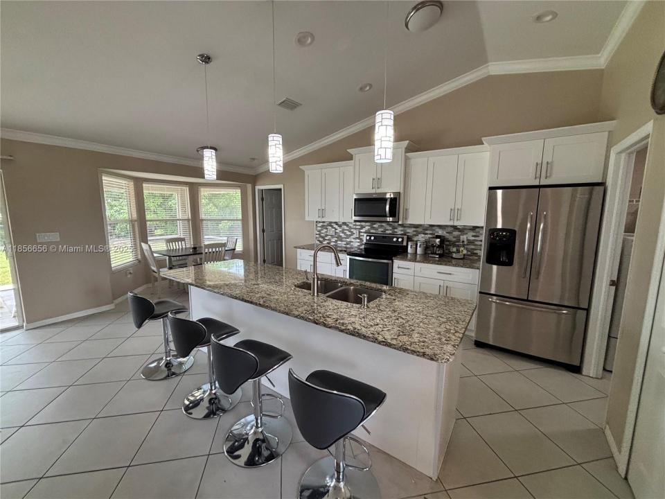 4118 SW 8TH CT, Cape Coral, Florida 33914, HOA KỲ