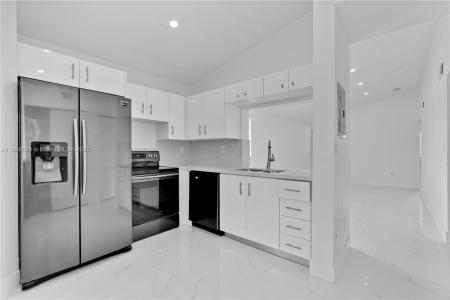 13125 SW 64th Ter 1102, Miami, Florida 33183, USA