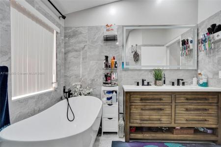 5540 NW 40th Ter, Coconut Creek, Florida 33073, USA
