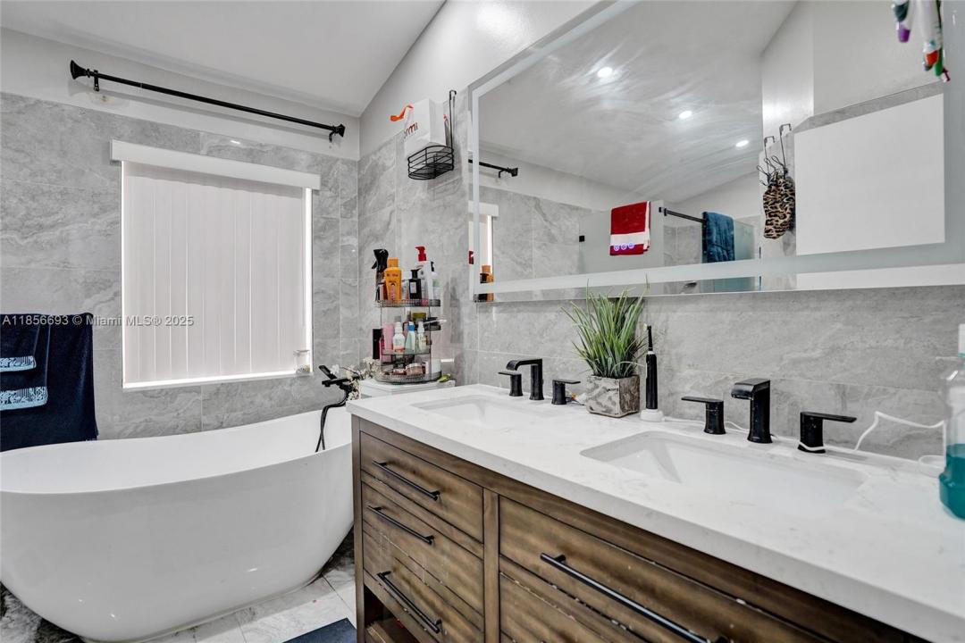 5540 NW 40th Ter, Coconut Creek, Floride 33073, États-Unis