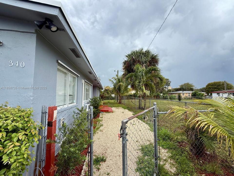340 NW 6th 1, Pompano Beach, Florida 33060, Estados Unidos