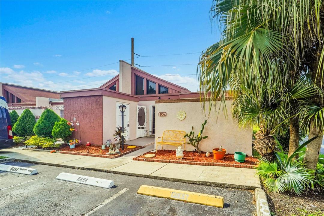 8454 NW 31st Ct, Sunrise, 佛羅里達州 33351, 美國