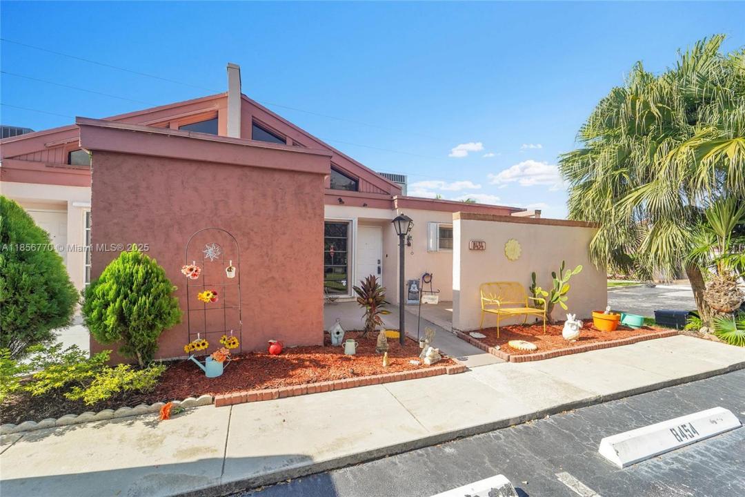 8454 NW 31st Ct, Sunrise, 佛羅里達州 33351, 美國