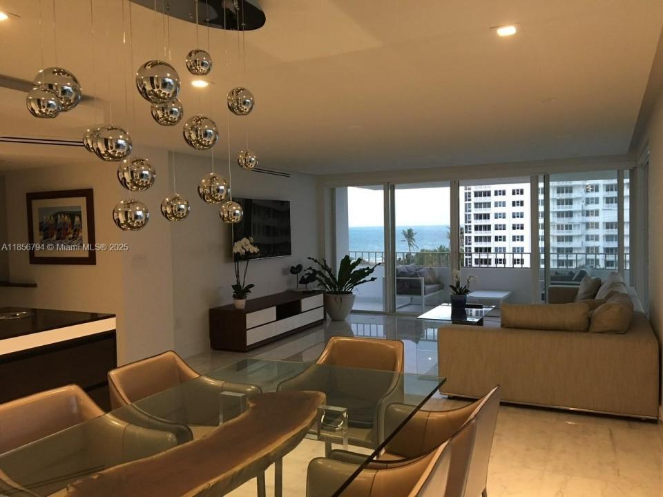 177 ocean lane dr 709, Key Biscayne, Florida 33149, USA