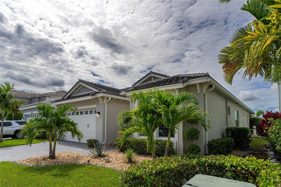 15431 Goldfinch Cir, Westlake, Флорида 33470, Соединенные Штаты