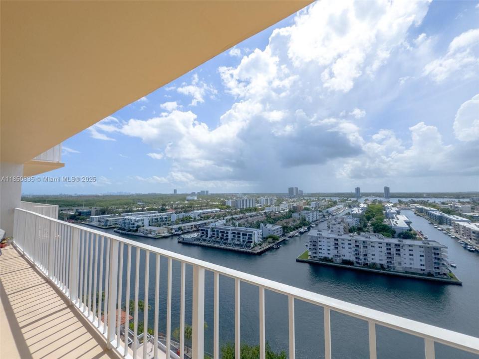 290 174th St 1902, Sunny Isles Beach, Florida 33160, Estados Unidos