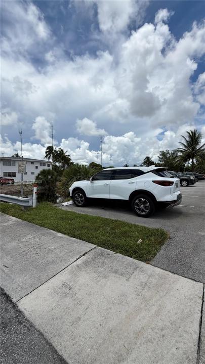 11 NE 204th St 6D, Miami Gardens, 佛罗里达州 33179, 美国