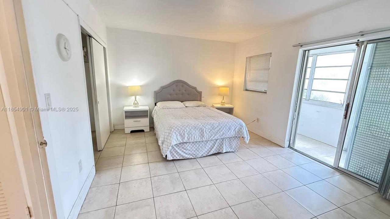 11 NE 204th St 6D, Miami Gardens, 佛罗里达州 33179, 美国