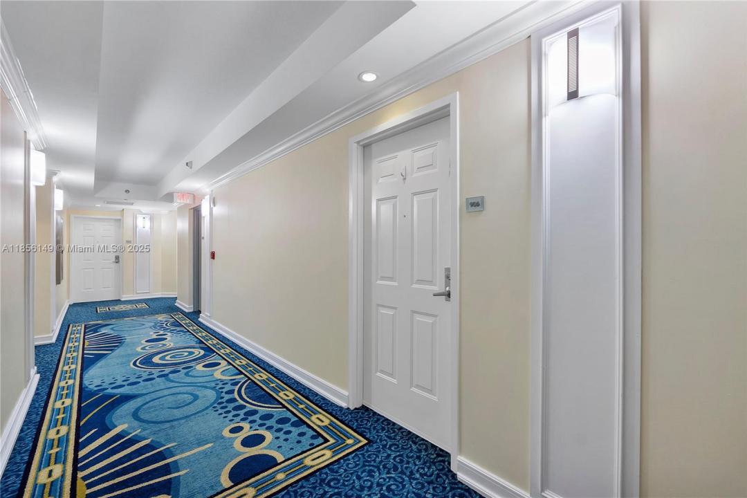 1819 SE 17th St 906, Fort Lauderdale, 佛羅里達州 33316, 美國