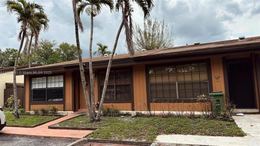 10680 Cherry Ave, Pembroke Pines, Florida 33026, USA