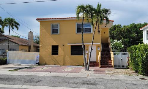 984 SW 9th St 1, Miami, Florida 33130, USA