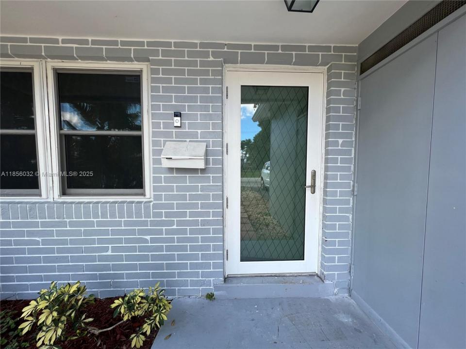 3350 SW 16th Ct 1, Fort Lauderdale, Florida 33312, Estados Unidos