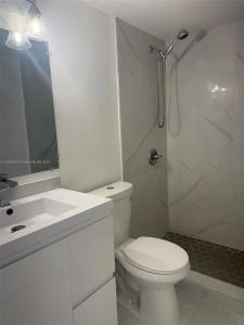 5435 W 24th Ave 63, Hialeah, Florida 33016, USA