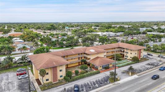 1050 E Sample Rd 309, Pompano Beach, Florida 33064, USA