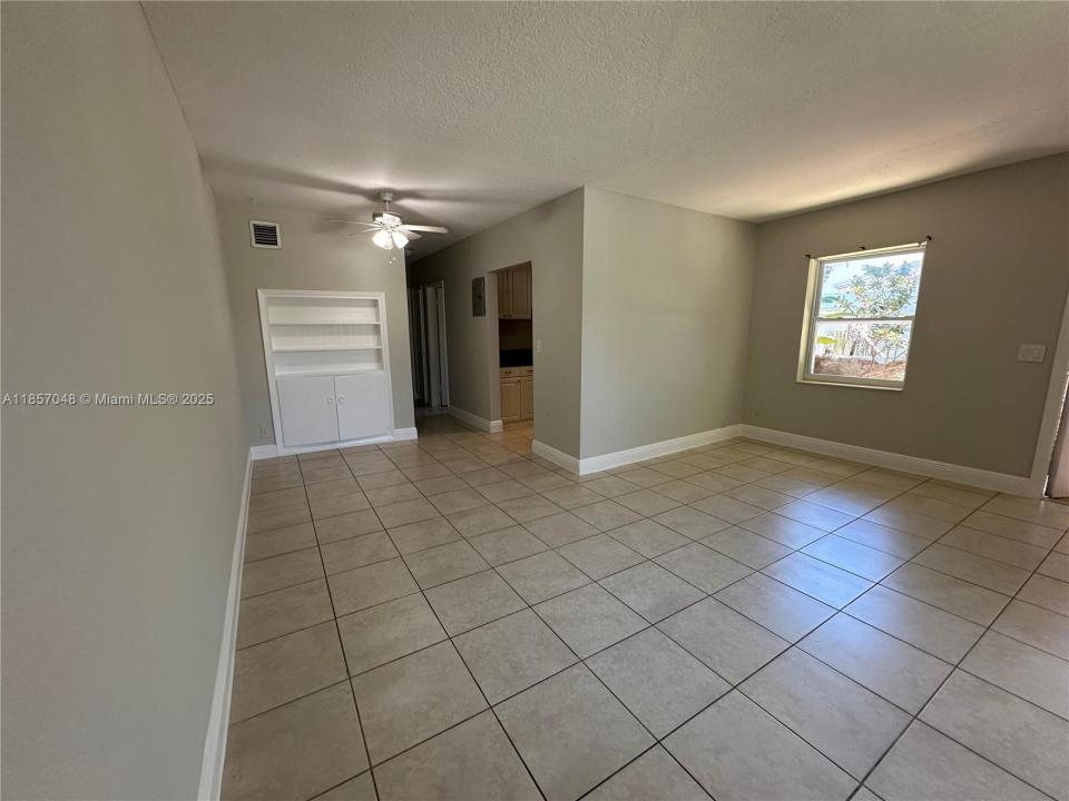 1412 NE 12th St 1412, Fort Lauderdale, Florida 33304