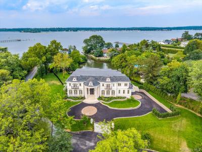 566 Shore Road E, North Hempstead, Нью-Йорк 11024, Соединенные Штаты